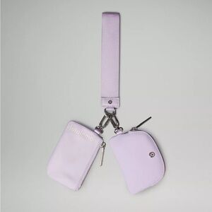 Lululemon - pouch wristlet